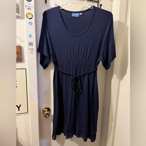 Simply Vera- size XL- pretty blue dress w/ tie belt, mesh hem. GUC.